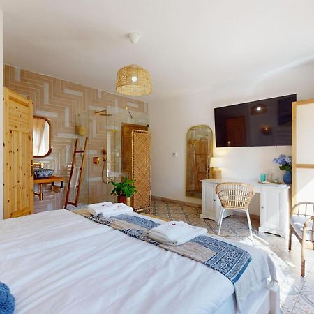 Ron De Mar & La Brisa Bed & Breakfast Pezinok Exterior photo